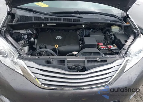 2017 Toyota Sienna Xle 8 Passenger из США, поврежденный, VIN 5TDYZ3DC4HS847000